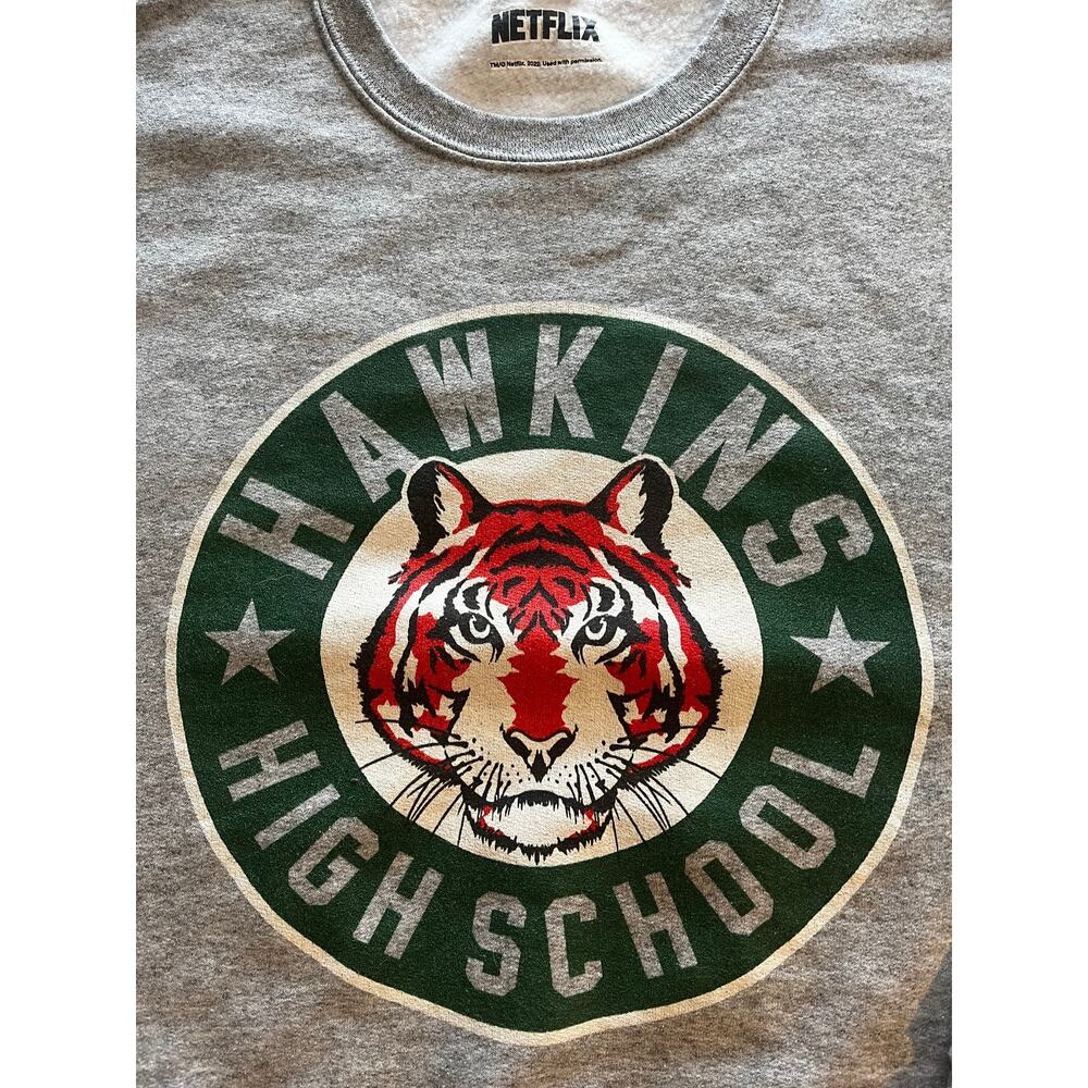Stranger Things MED Hawkins High Tigers Crew Neck Long Sleeve EUC - Picture 2 of 7